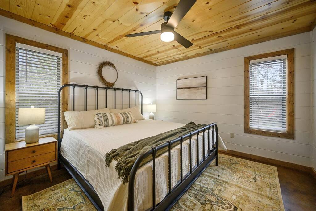 Waffle Ridge Villa Broken Bow Exterior photo