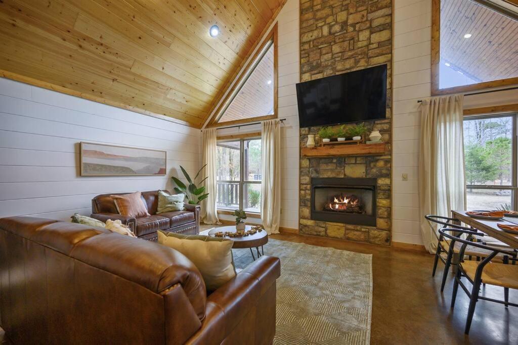 Waffle Ridge Villa Broken Bow Exterior photo