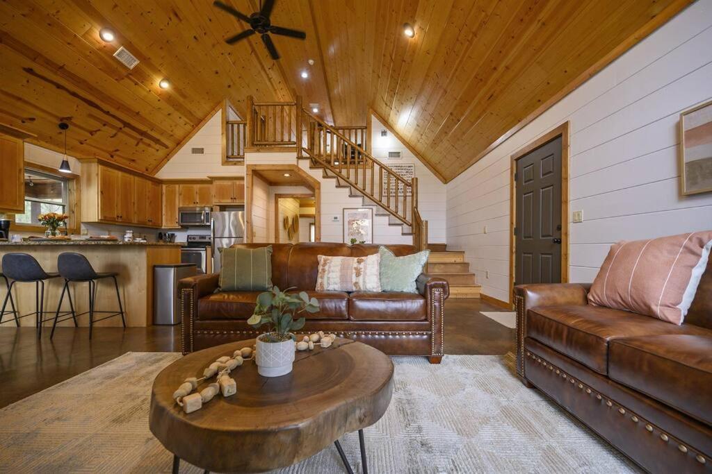 Waffle Ridge Villa Broken Bow Exterior photo